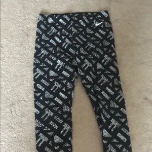 Nike leggings